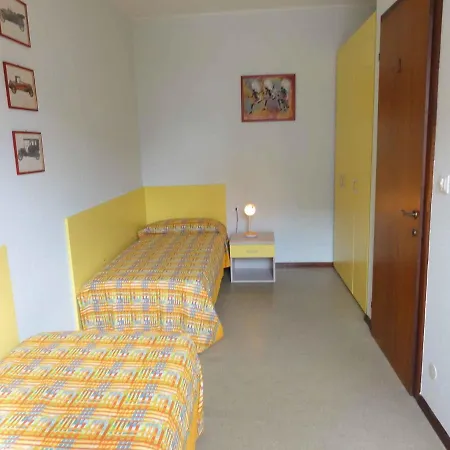 Apartament In 38354