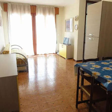 Apartament In 38354